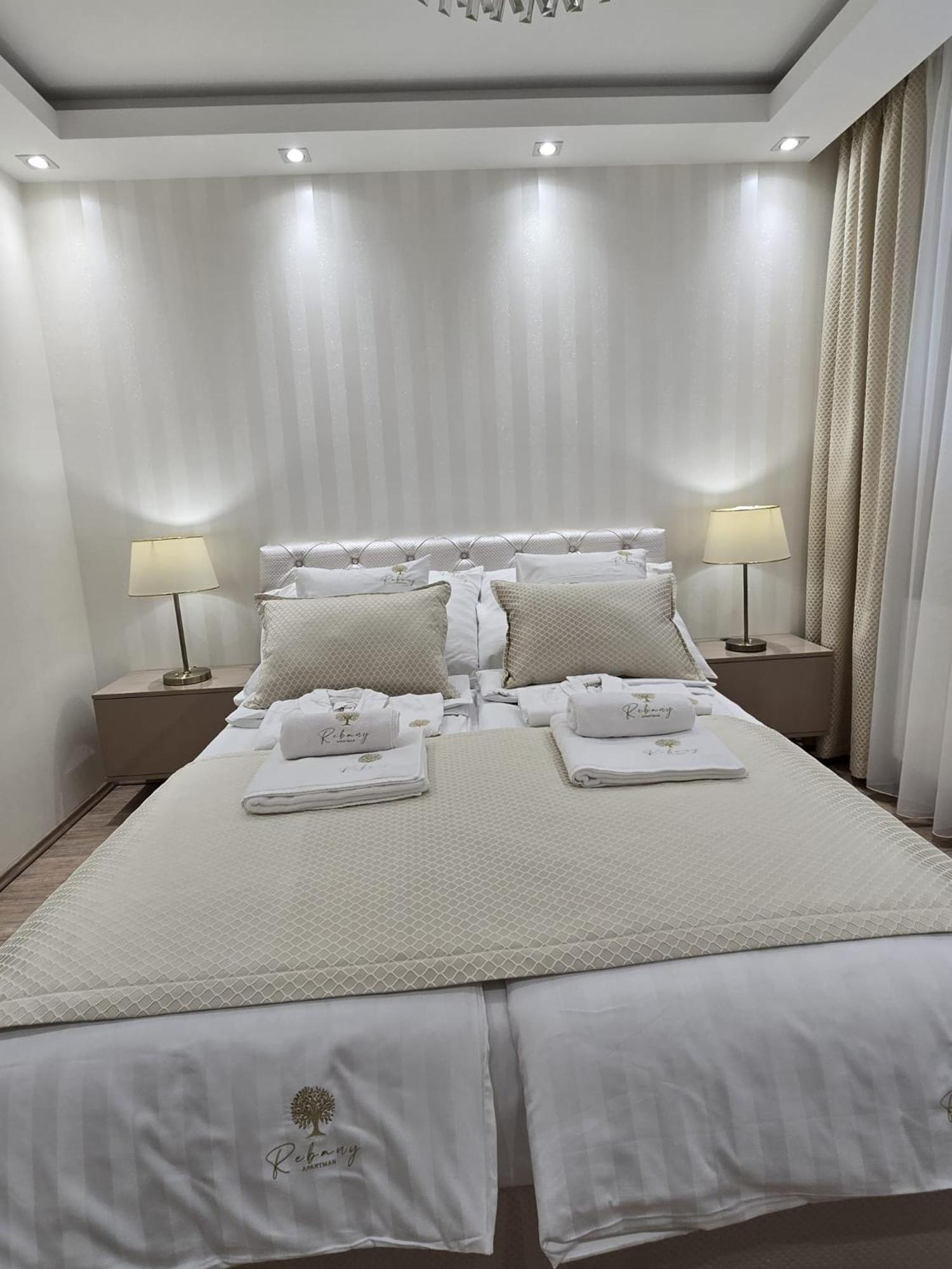 Rebany 3 Apartment *