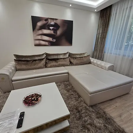 Rebany Apartman 3 Debrecen Exterior foto