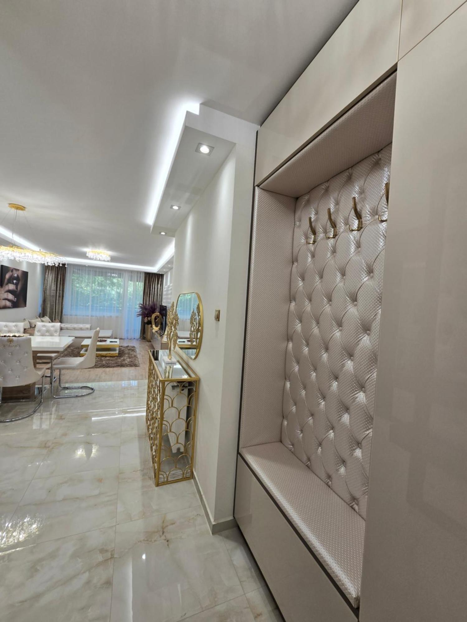 Apartment Rebany 3 *